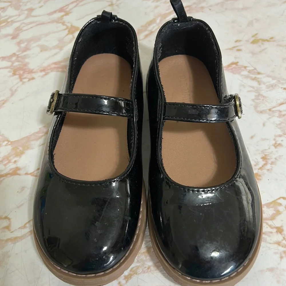 Little girls shoes
